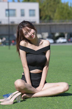 小东西我们对着镜子做